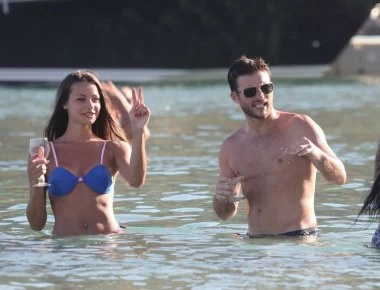 Στην Ελλάδα ο γιος του Κλιντ Ίστγουντ Σκοτ με τη σύντροφό του (φωτο)